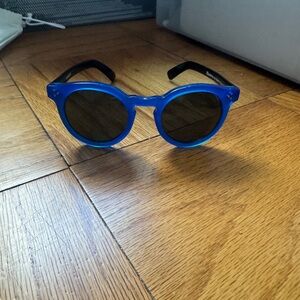 Illesteva Blue Round Sunglasses